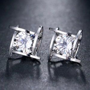 *NEW Silver Solitaire Caged Diamond Stud Earrings